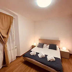 Acasa 128 La Spezia