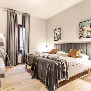 Flatinrome Trastevere Complex Roma